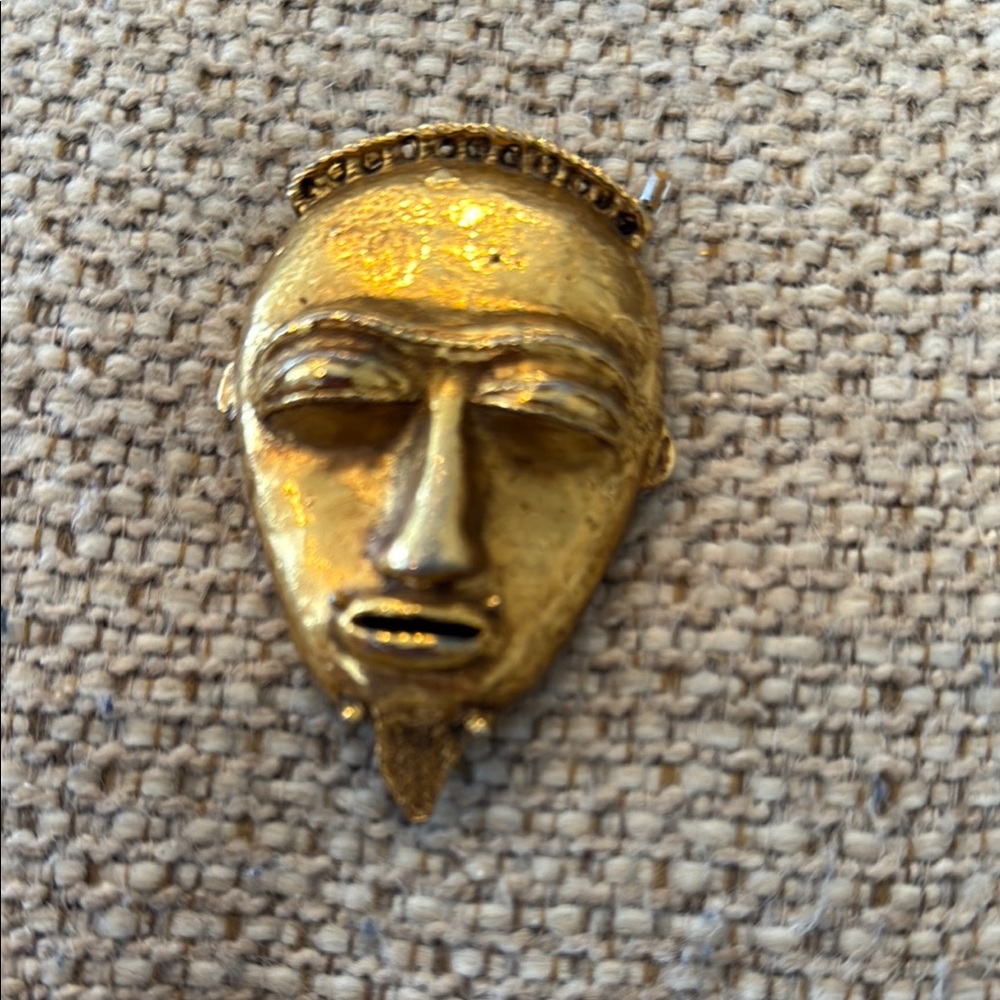 Vintage mask face pendant or pin